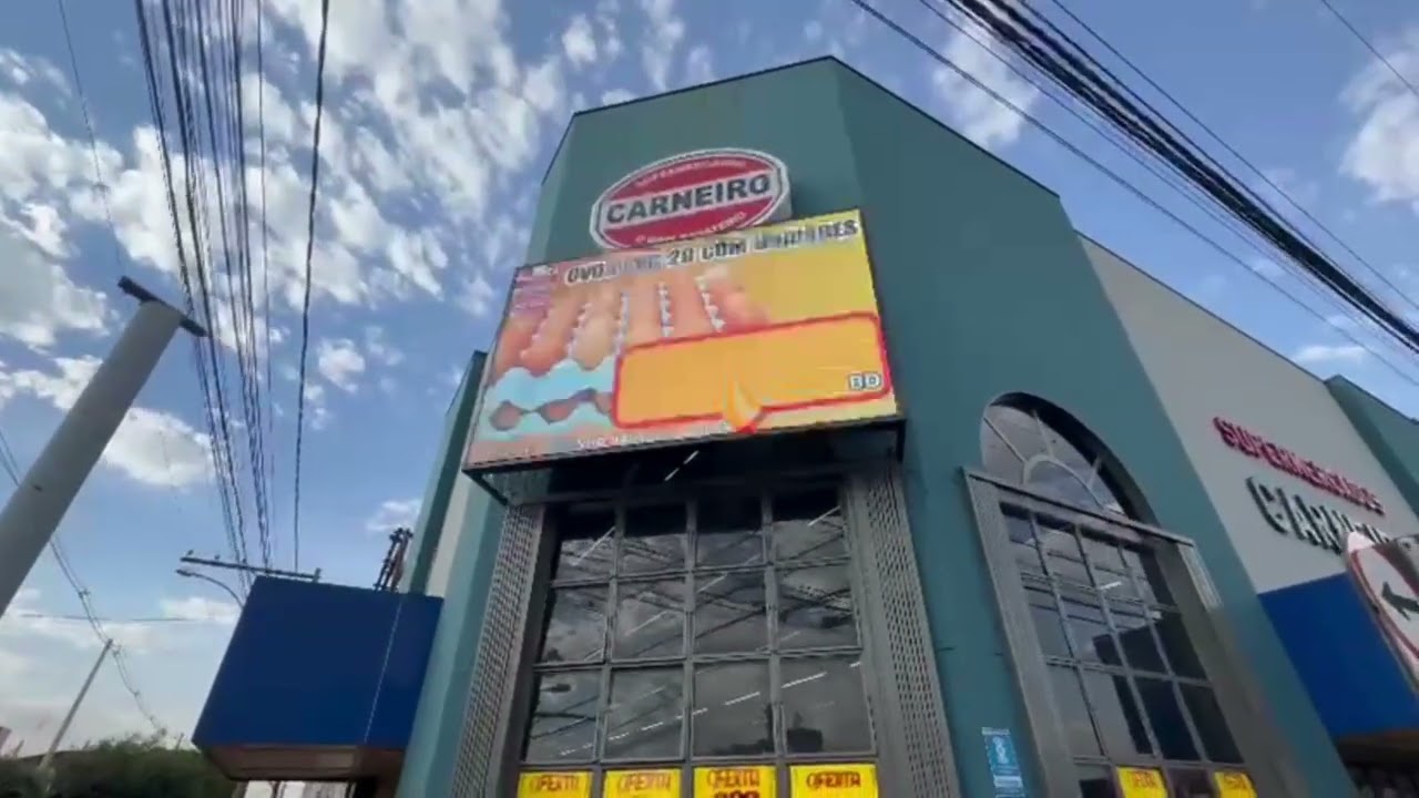 Miniatura do vídeo: Paineis de LED para fachada